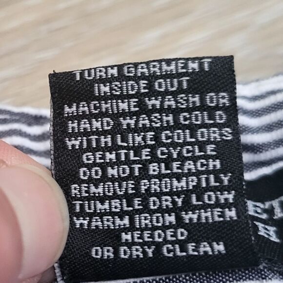 Larry Levine Petite short pants / capris blue and white vertical mini striped 4p - Picture 4 of 11